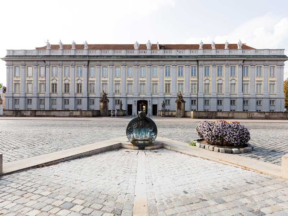 Residenzschloss Ansbach, Außenansicht