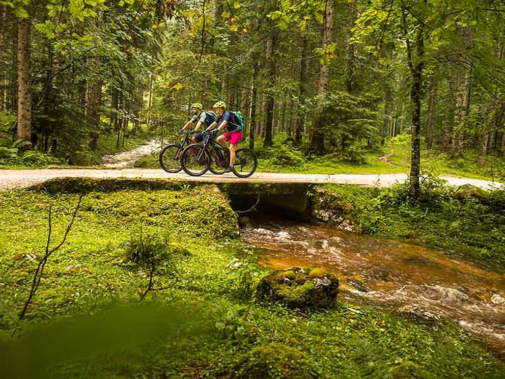 unterwegs auf der Strecke der Mountainbiketour Dachsteinrunde