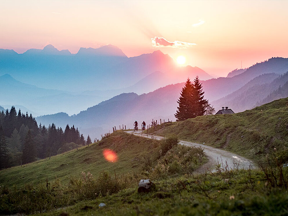 2Mountainbiker auf der Hanslalm im Nationalpark Kalkalpen