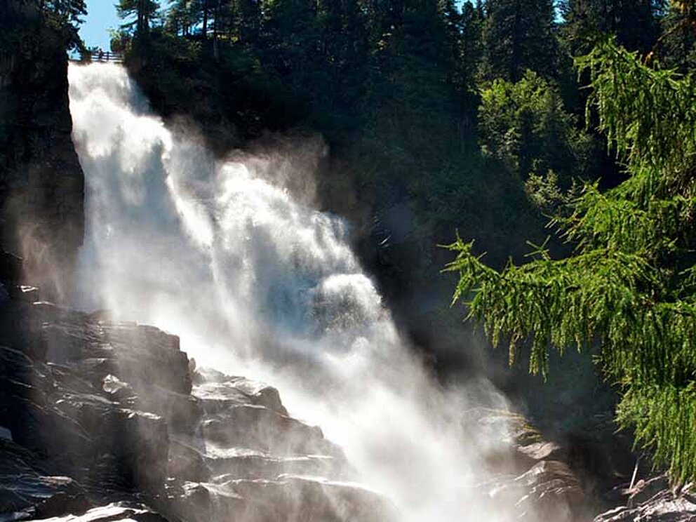 Wasserfall bei Schönwetter in Krimml