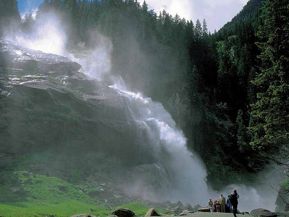 Blick auf die Krimmler Wasserfälle im Radurlaub