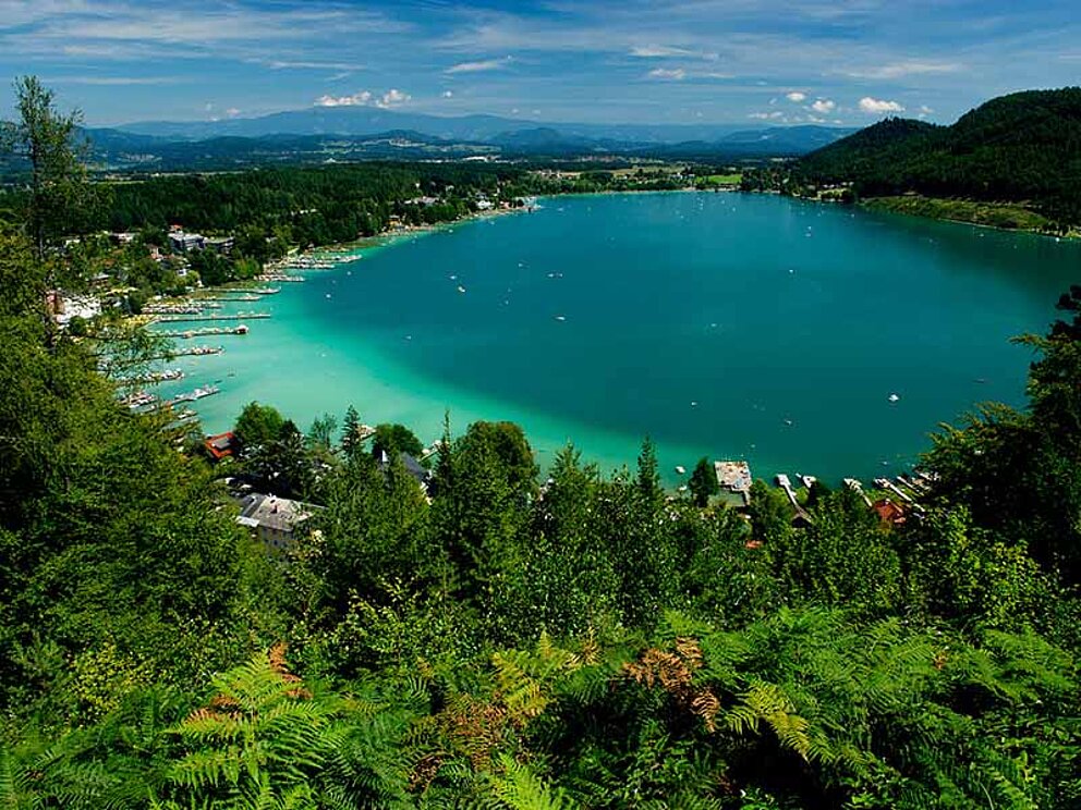 Überblick auf Klopeinersee in Kärnten am Drauradweg
