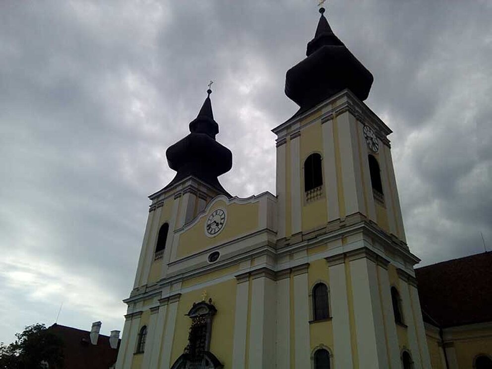 Blick auf die Kirche in Maria Taferl