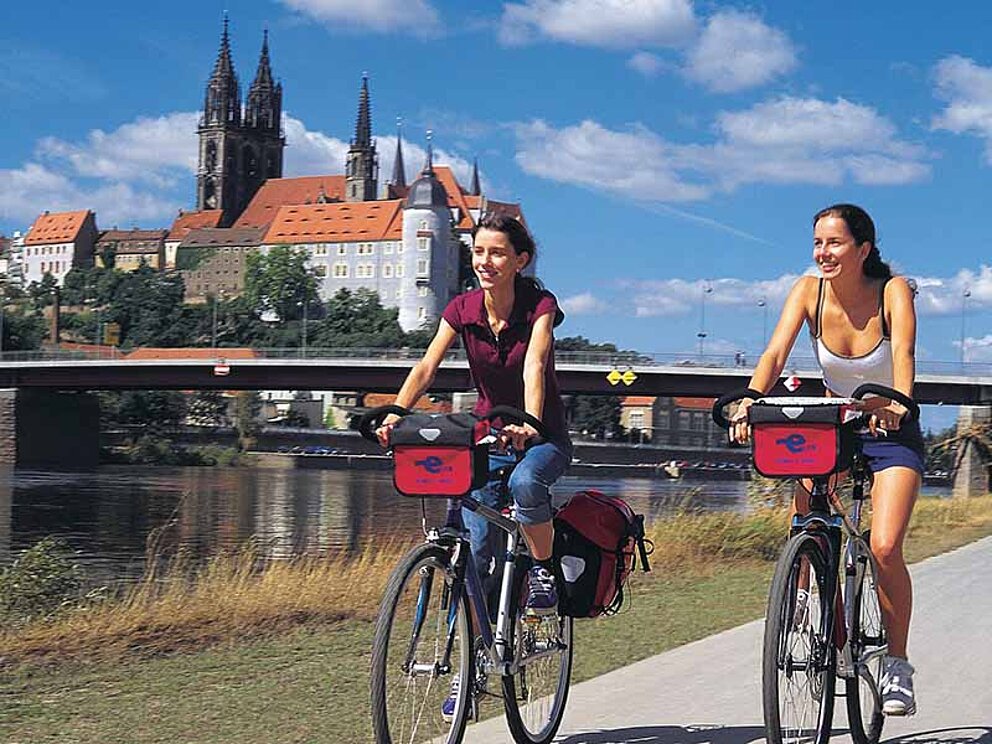 Radtour vorbei an der Stadt Meißen an der Elbe