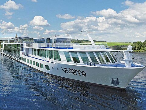 MS Vivienne unterwegs auf der Donau