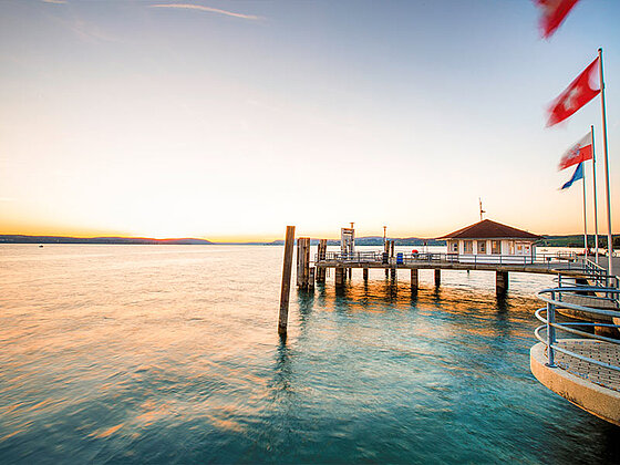 Bodensee Hafen im Sonnenuntergang