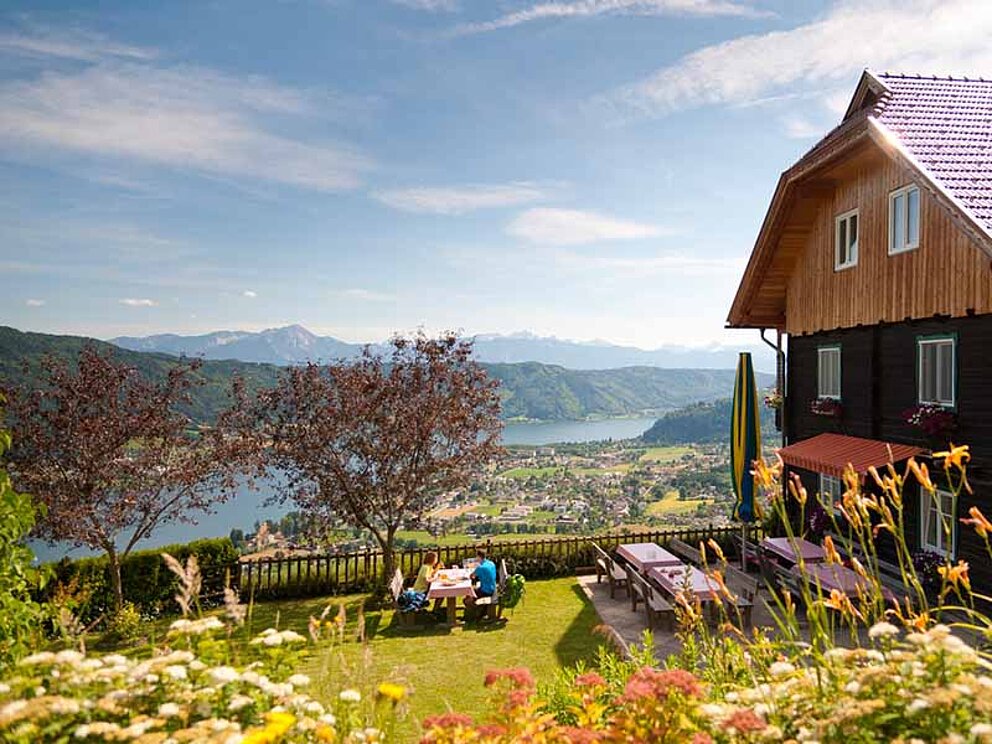 Pause auf der Hütte beim Ossiacher See