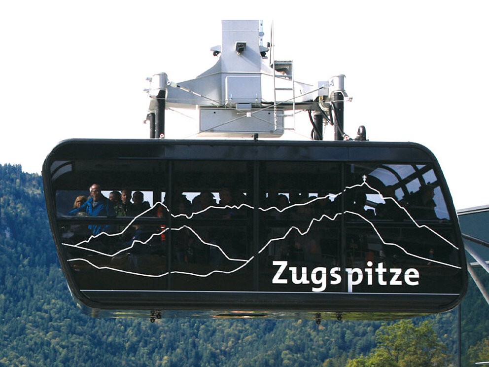 Kabine der Zugspitzbahn in Fahrt