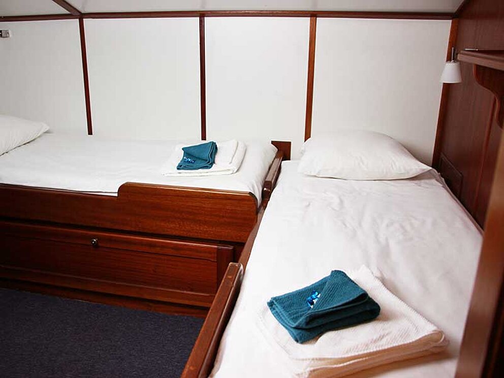 Zweibett-Kabine auf dem Schiff Caprice in Frankreich