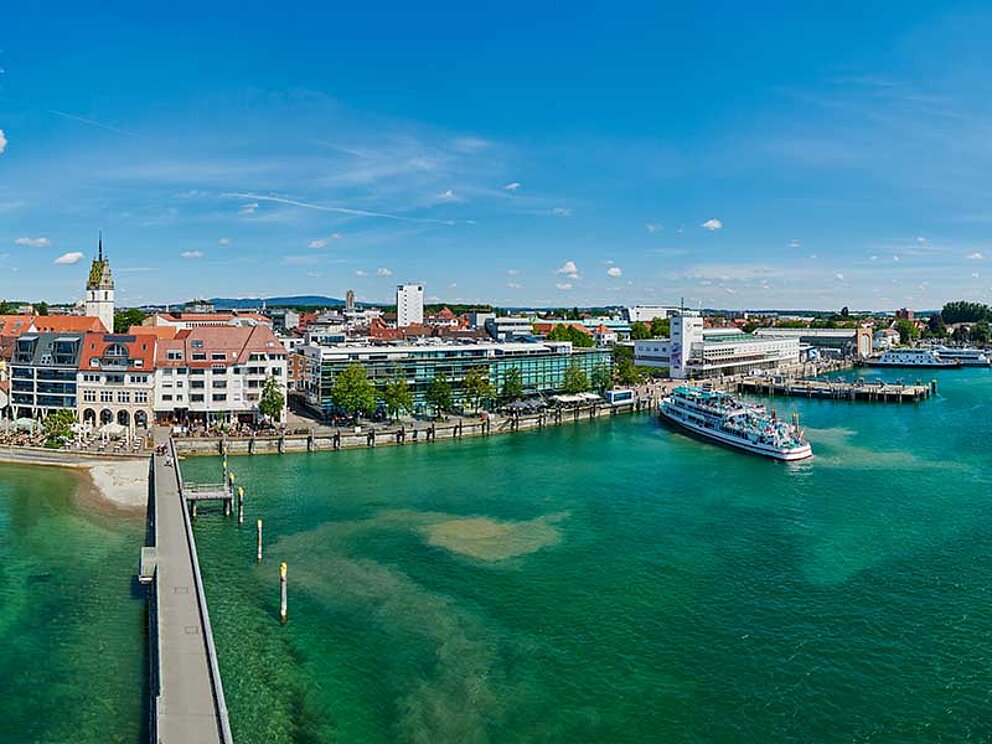 Blick über die Stadt vom Moleturm aus.