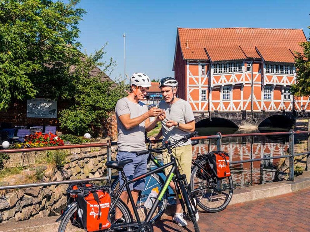 Auf dem Ostseeküstenradweg in der Hansestadt Wismar