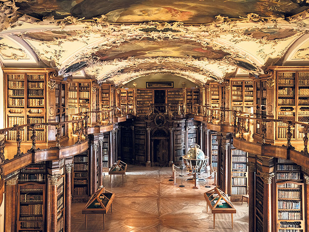 Die prächtige Stiftsbibliothek in St. Gallen 