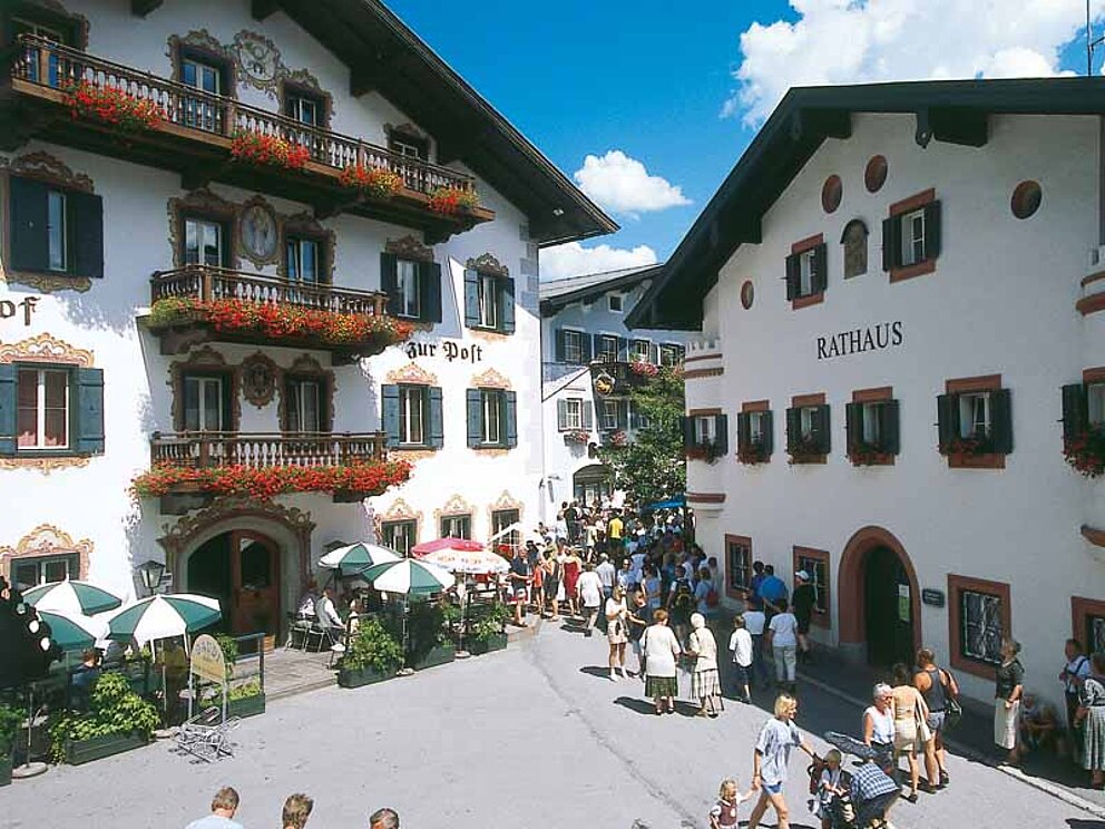 Radpause am Marktplatz von Lofer