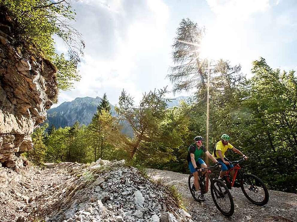 Mountainbiken an der Krummen Steyrling im Nationalpark Kalkalpen
