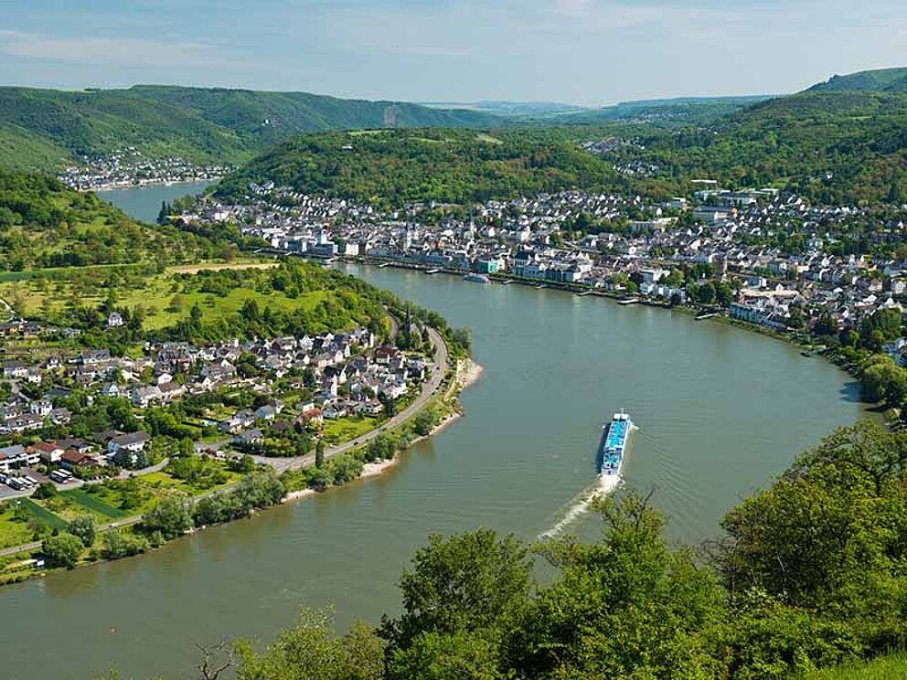 Blick auf die Rheinschleife bei Boppard