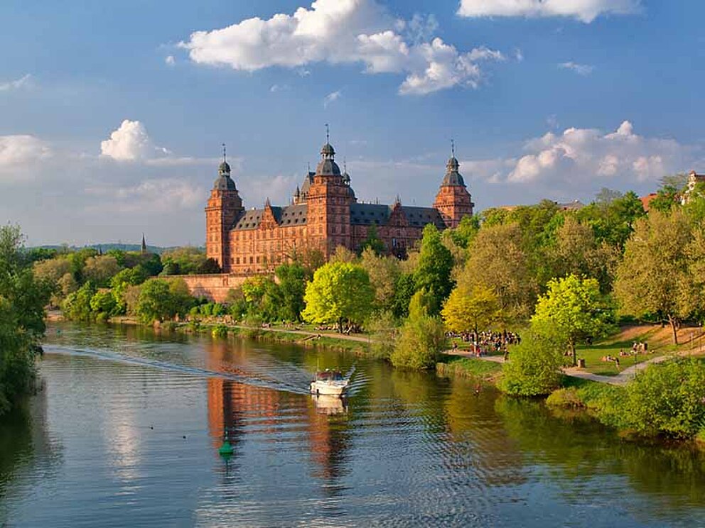 Aschaffenburg am Mainfluss in Deutschland