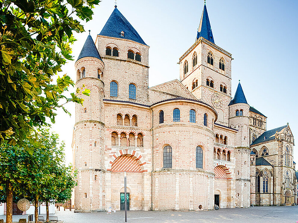 Der Dom von Trier mit der Fassade aus dem 4. Jahrhundert.